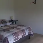 Acogedor Apartamento De Huespedes En Parcela.