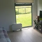Acogedor Apartamento De Huespedes En Parcela.